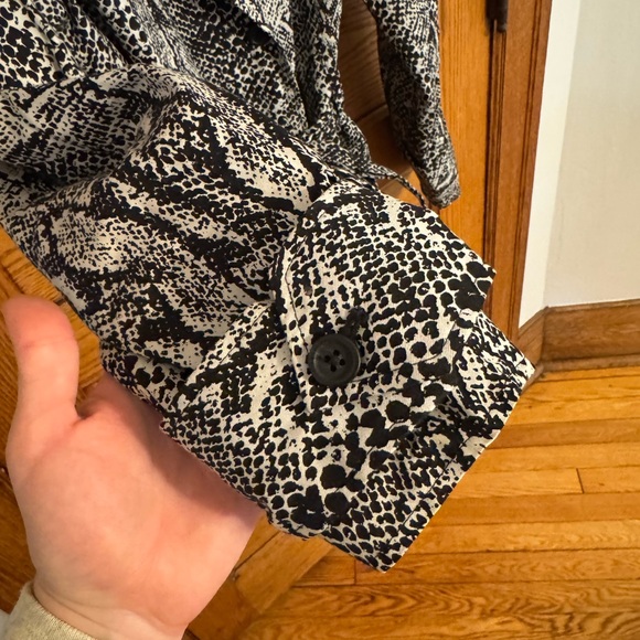 Who What Wear Snakeskin Print Trench Coat - Picture 5 of 5